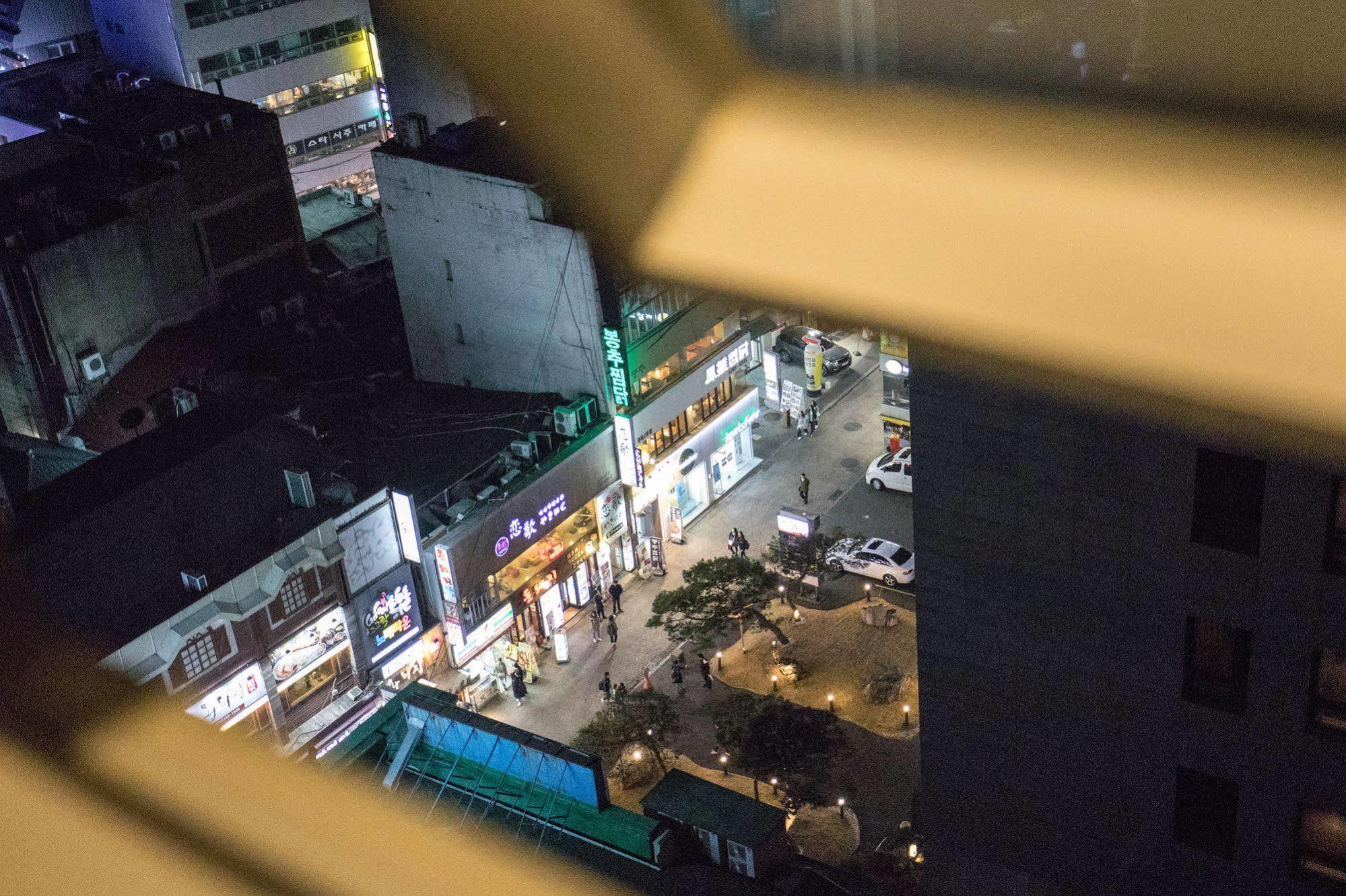 明洞1号步伐旅舍 *